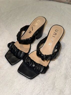 Unisa Block Heel Sandals